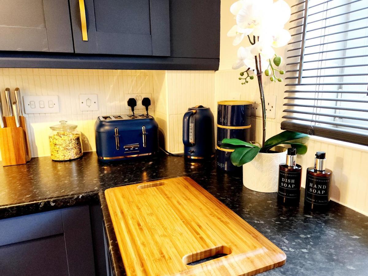 Home From Home 3 Bed,2 Bath House With Garden&Parking Near Centre&Tram Stop Sheffield Eksteriør billede