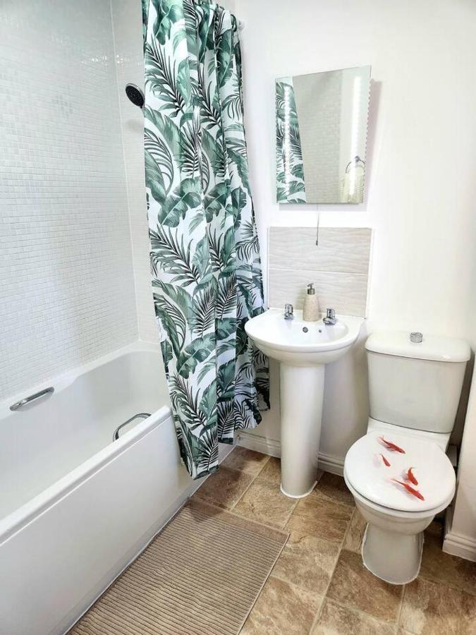 Home From Home 3 Bed,2 Bath House With Garden&Parking Near Centre&Tram Stop Sheffield Eksteriør billede