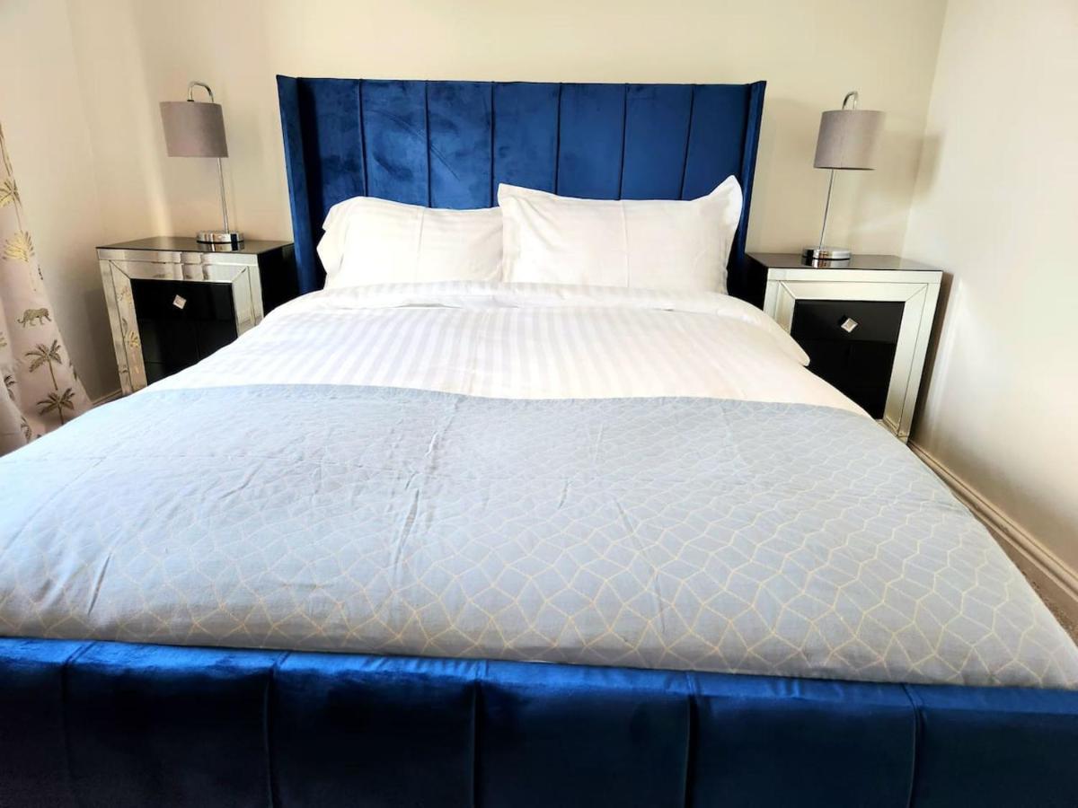Home From Home 3 Bed,2 Bath House With Garden&Parking Near Centre&Tram Stop Sheffield Eksteriør billede