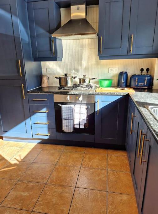 Home From Home 3 Bed,2 Bath House With Garden&Parking Near Centre&Tram Stop Sheffield Eksteriør billede
