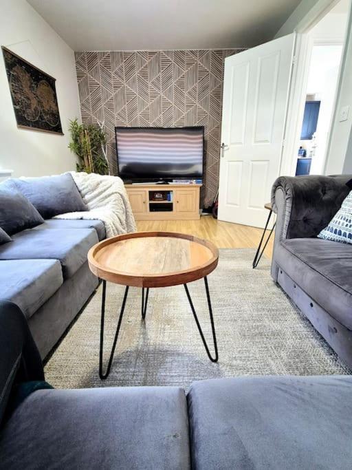 Home From Home 3 Bed,2 Bath House With Garden&Parking Near Centre&Tram Stop Sheffield Eksteriør billede